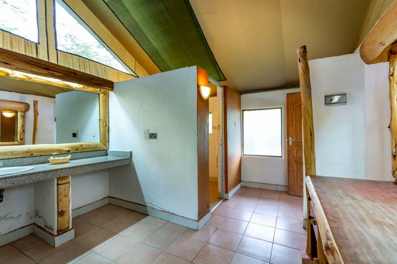 Lake Naivasha Crescent Camp Екстер'єр фото